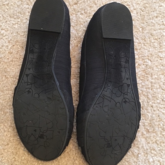 🌻Black flats! - Picture 2 of 2